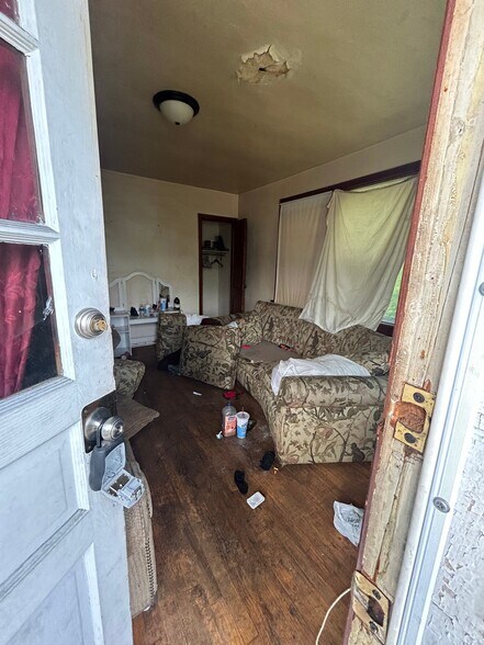 Building Photo - 5637 Jennings Station Rd