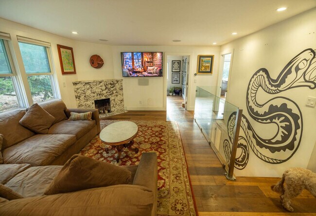 Building Photo - 30 Barranca Rd