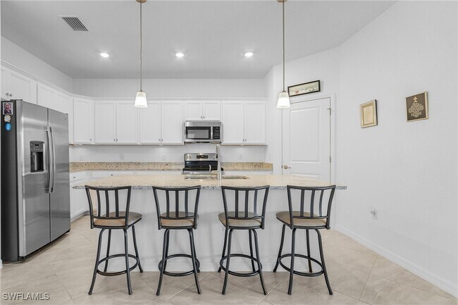 Building Photo - 14712 Cantabria Dr