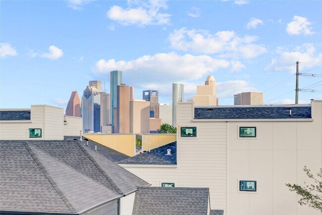 Building Photo - 1116 Peden St