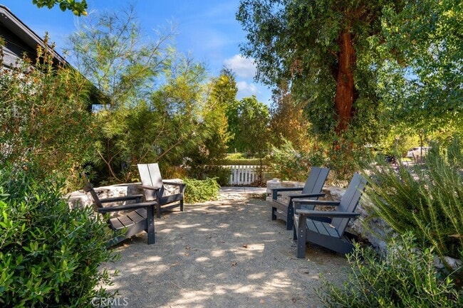 Building Photo - 22041 San Miguel St