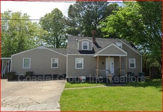 Building Photo - 1551 Spruce St