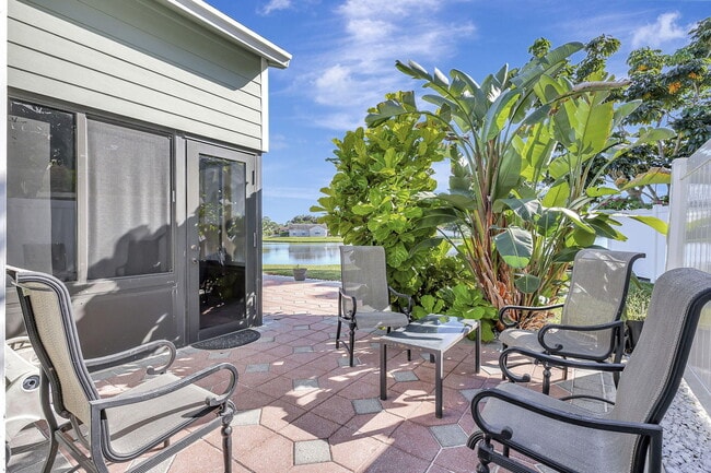 Building Photo - 602 Lakewood Dr