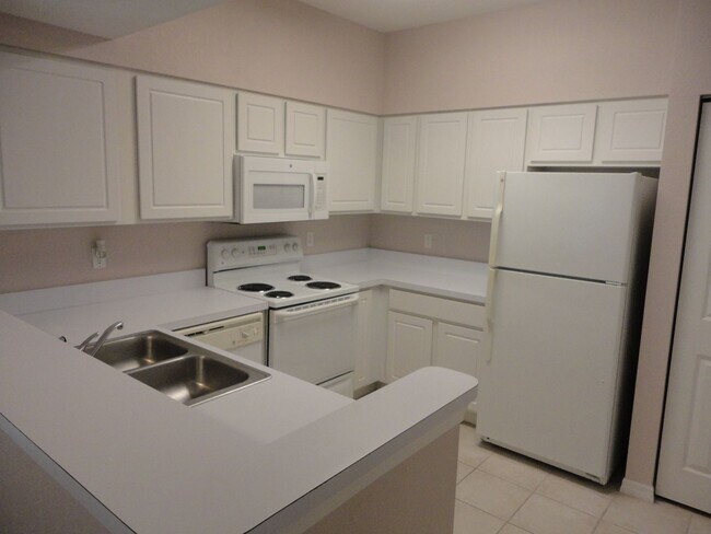 Building Photo - 4820 SW 91st Terrace