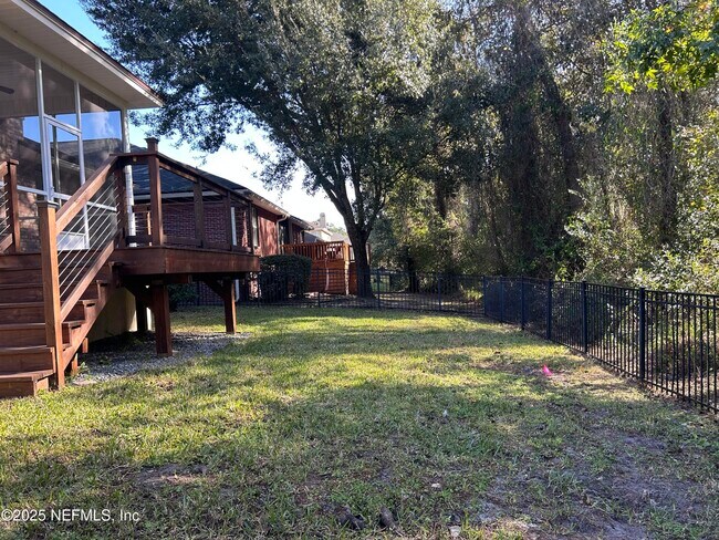 Building Photo - 1630 Majestic View Ln