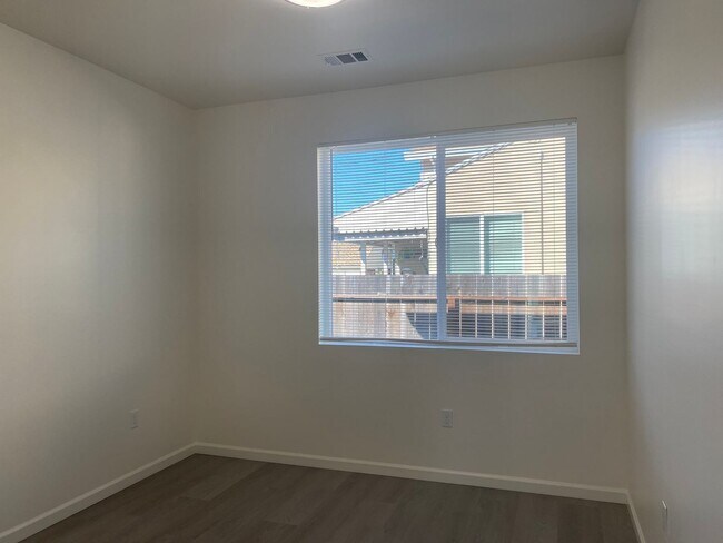 Building Photo - 2406-2408 W Avenue 134th (LO)