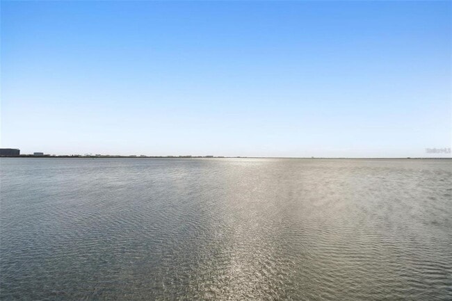 Building Photo - 4304 Bay Club Cir