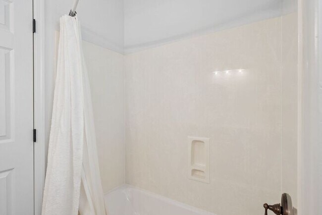 Building Photo - 2763 N Raven