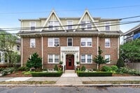 Building Photo - 23 Breed St
