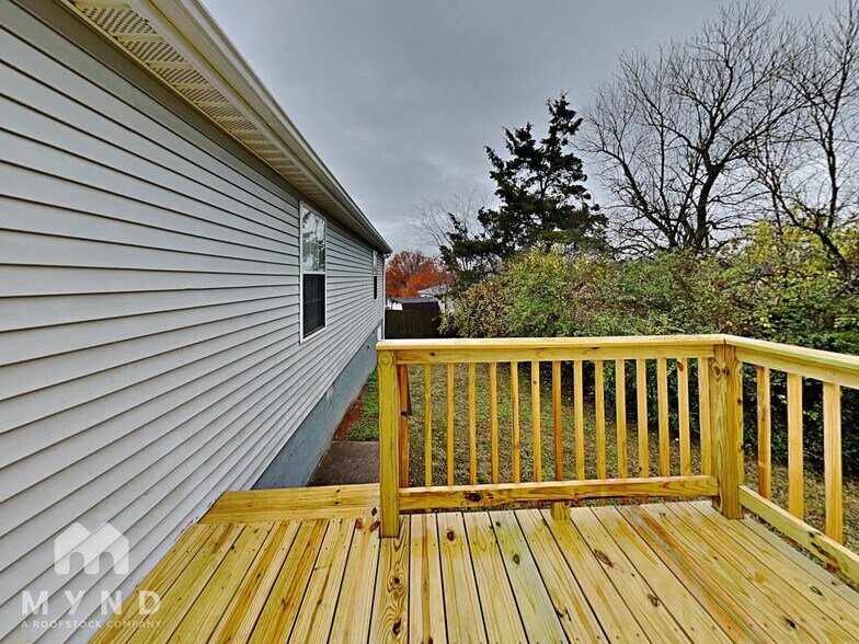 Building Photo - 305 Burlwood Ct