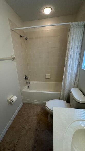 Building Photo - 9189 Camden Gardens St