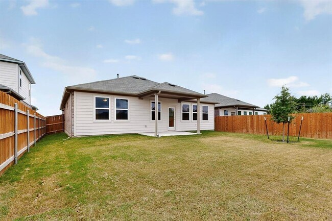 Building Photo - 1204 Purple Martin Dr
