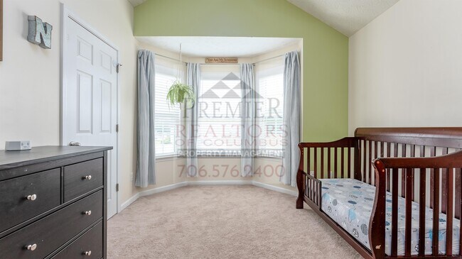 Building Photo - 22 Oakwood Dr