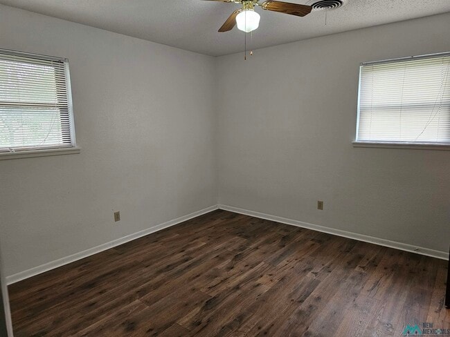 Building Photo - 2300 Moberly Dr