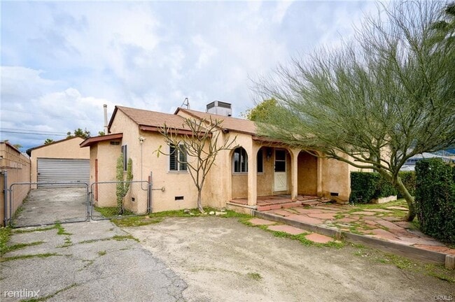 Building Photo - 3 br, 1 bath House - 10727 Keswick St