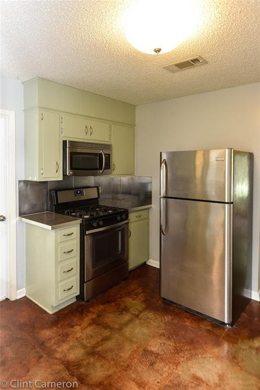 Building Photo - 2211 Lanier Dr