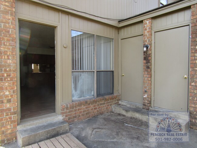 Building Photo - 601-603 S Spring St