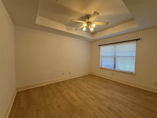 Building Photo - 9822 Samantha Suzanne Ct