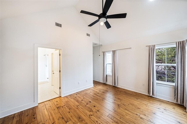 Building Photo - 1213 Eleanor St