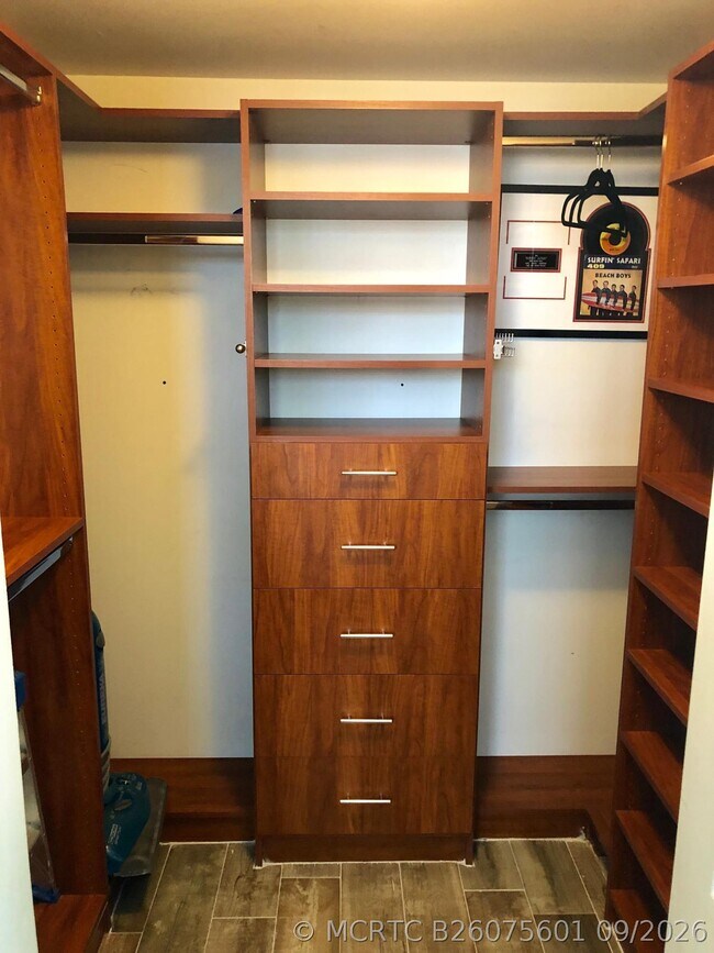 Building Photo - 11750 St Andrews Place