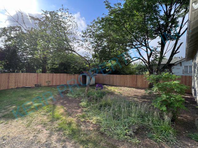 Building Photo - Charming 2-Bed Home in Portland's Heart with Cozy 768 Sq Ft Layout!