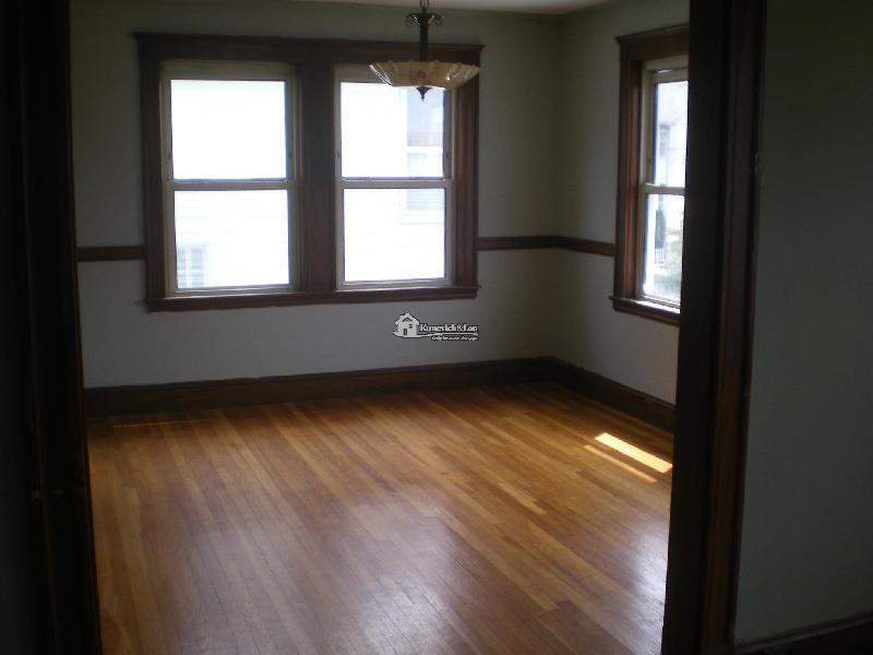 Building Photo - 61 Putnam St