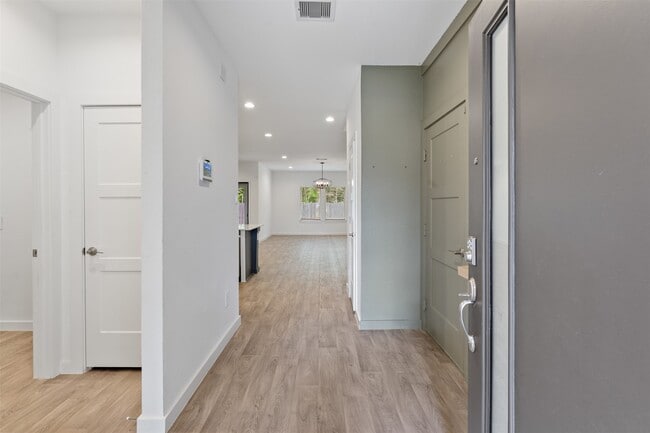 Building Photo - 14379 Sweet Mdw Trl