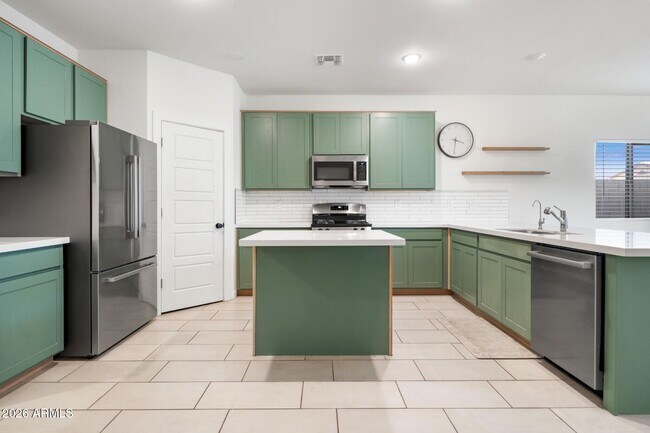 Building Photo - 35391 W Santa Monica Ave