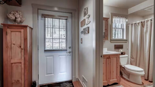 Building Photo - 6284 Dublin Hills Rd