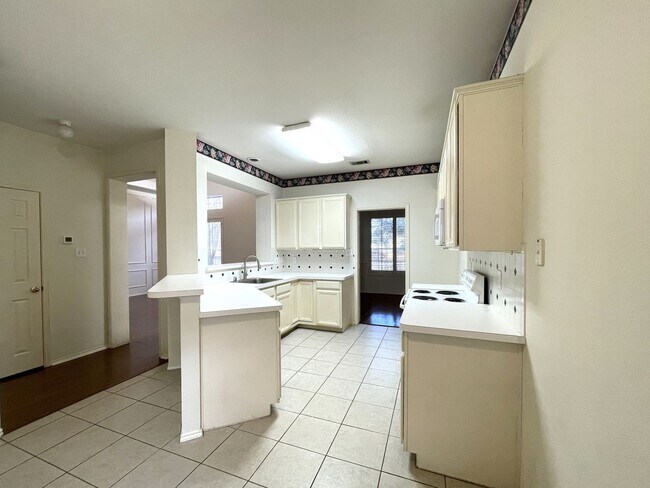 Building Photo - House for Lease in West Plano