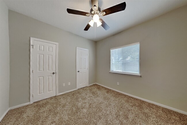 Building Photo - 6114 Berkshire Park Dr