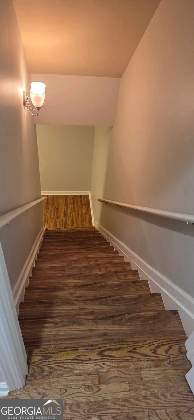 Building Photo - 3770 Glennvale Ct