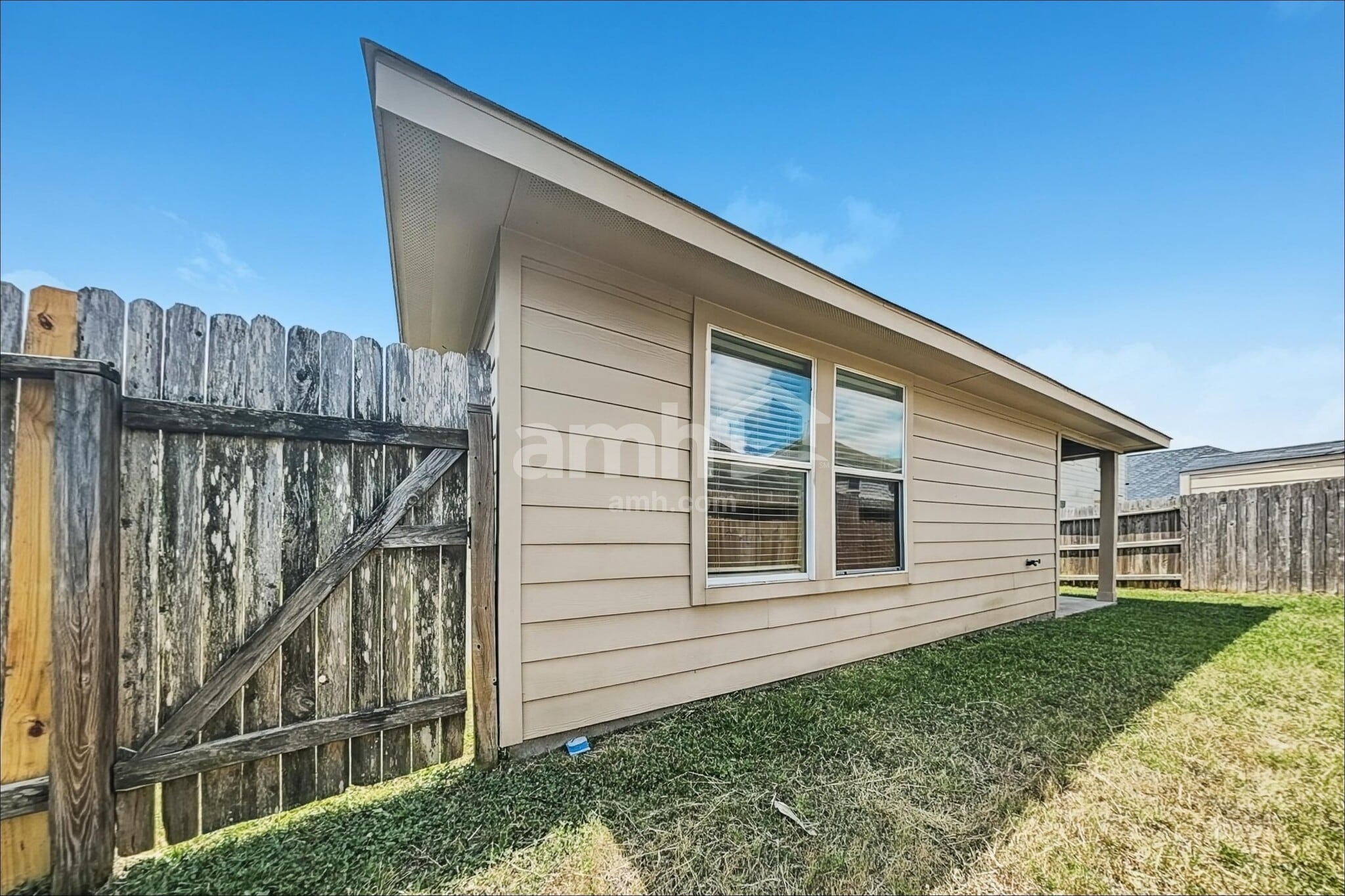 Building Photo - 19146 Sandelford Dr