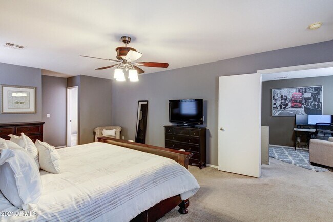 Building Photo - Fantastic Chandler Home!