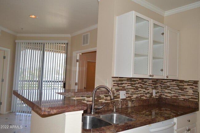 Building Photo - 1701 E Colter St