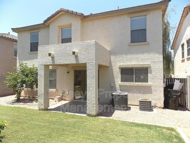 Building Photo - 2767 S Southwind Dr
