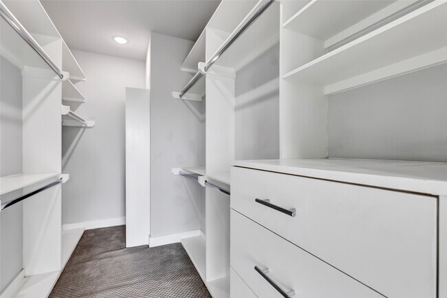 Building Photo - 3309 Baron St