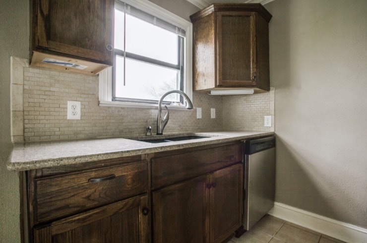 Building Photo - 417 E Holley St