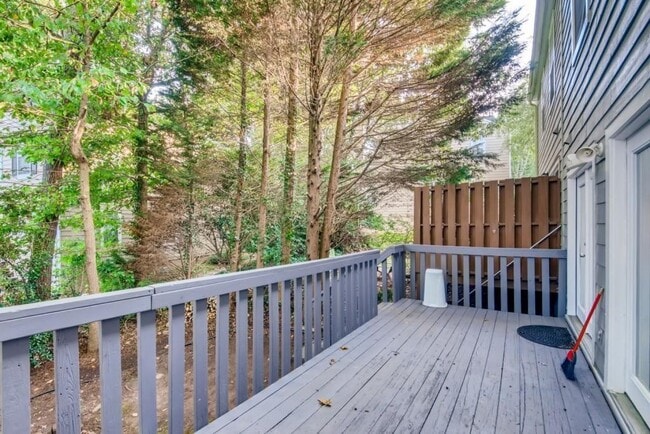 Building Photo - 1500 Shiloh Pl