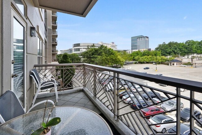 Building Photo - 3334 Peachtree Rd NE