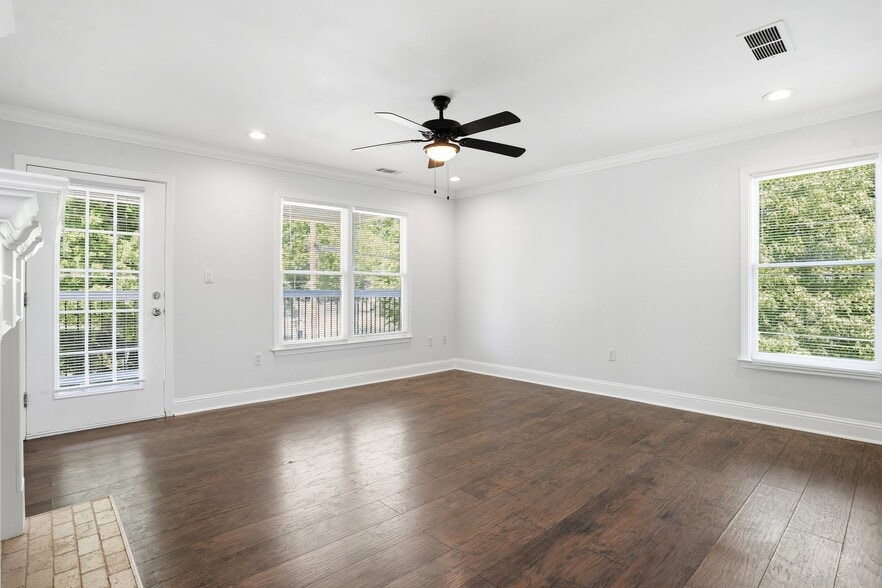 Building Photo - 50 Pope St SW