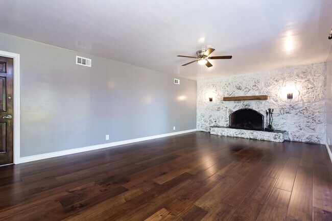Building Photo - Georgian Colonial in Mt Helix