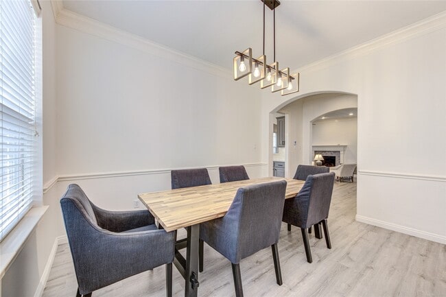 Building Photo - 1131 Sopris Dr