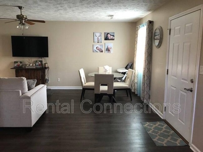 Building Photo - 103 N Bentley St