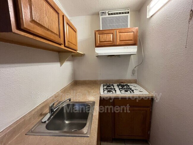 Building Photo - 13336 Ave Hermosa