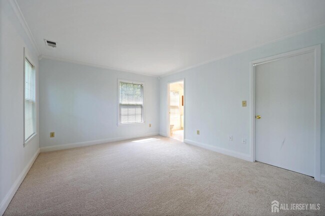 Building Photo - 103 Sequoia Ct