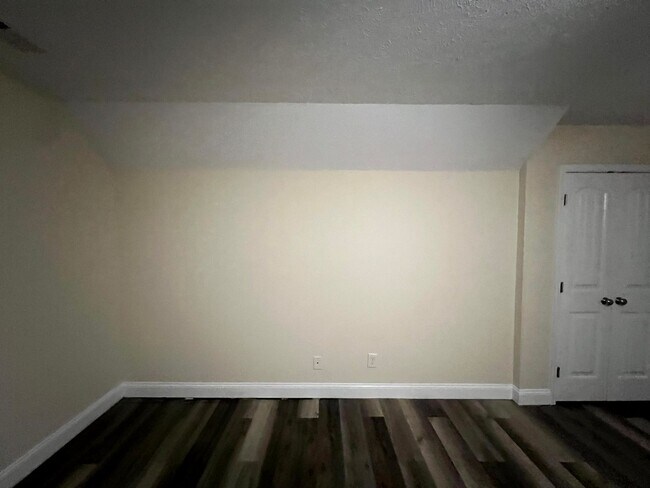 Building Photo - 2458 Market Hill Dr