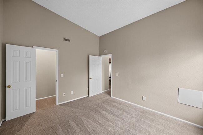 Building Photo - 16153 E Alaska Pl