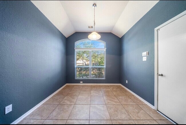 Building Photo - 15003 Signal Ridge Way