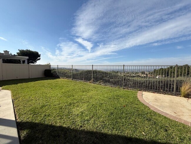 Building Photo - Spectacular view home in Anaheim Hills